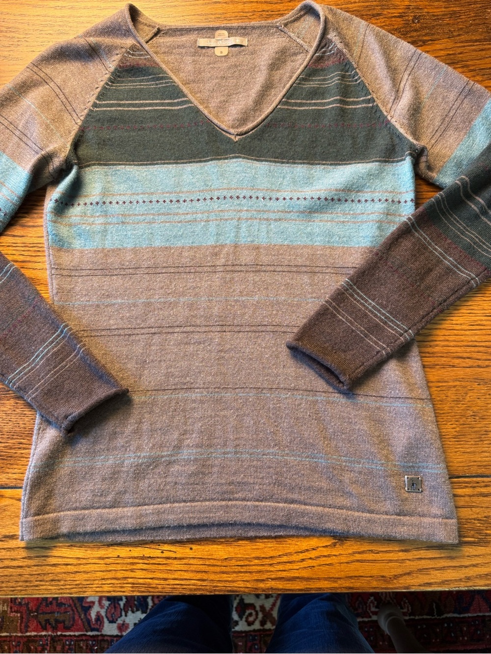 Smartwool Women’s Merino Wool Striped V Neck Sweater Small Outdoor Casual